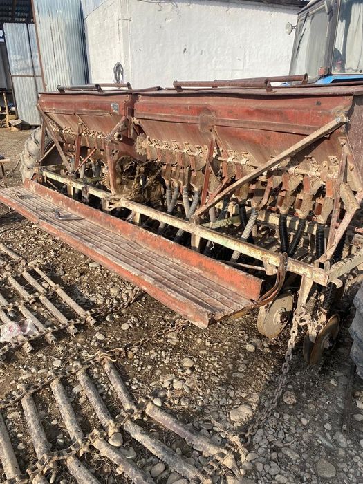 Сеялка сатылады.    .