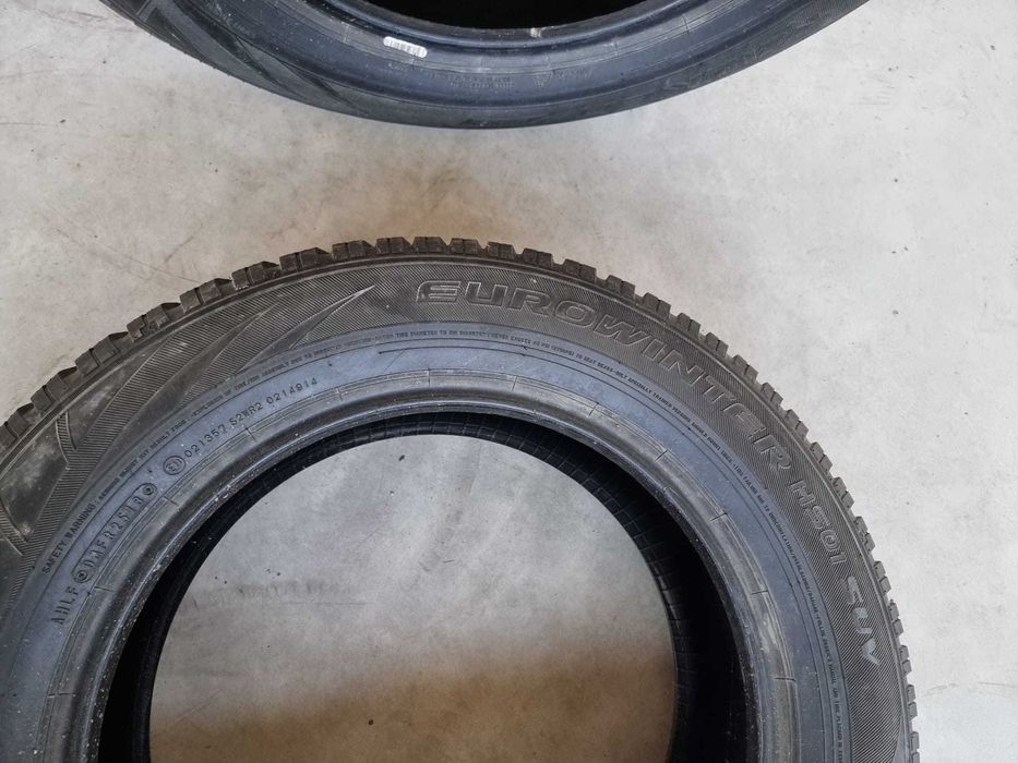 2 Anvelope de IARNA 215.65.17 'Falken' ; stare foarte Buna