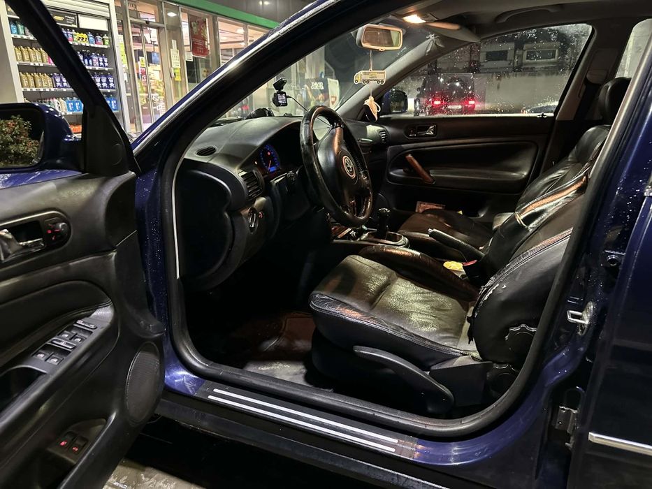 Pasat 1.9 tdi 131cp   vand urgent!!