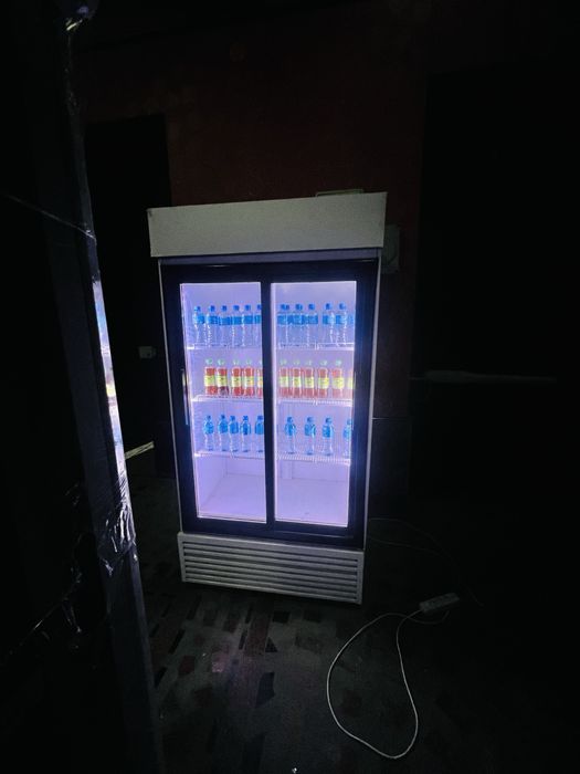 Витринные холодильники большой выбор