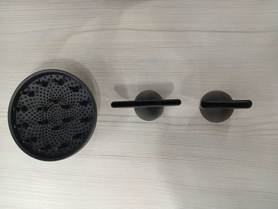 Професионален сешоар (с 3 приставки) 2000W Diva Pro Styling Atmos ATOM