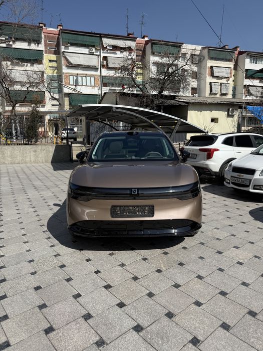 Srochna Zeekr 7X full sotiladi