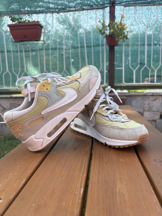 Nike Air Max 90 FUTURA 36.5 women