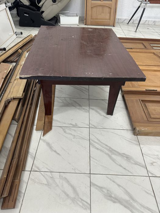 Стол деревянный