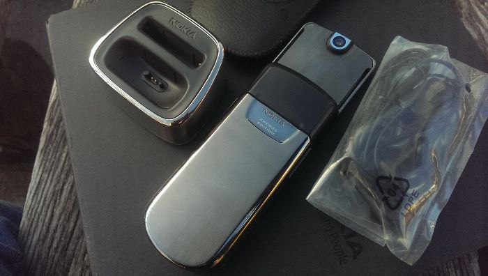 Nokia 8800 Titan Special Edittion Made in Germany Nokia 8600 Luna New