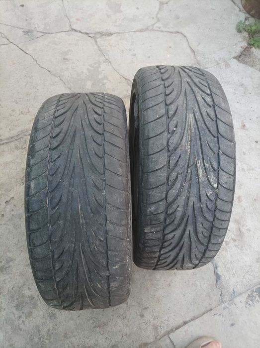 Шины DUNLOP 2 штуки