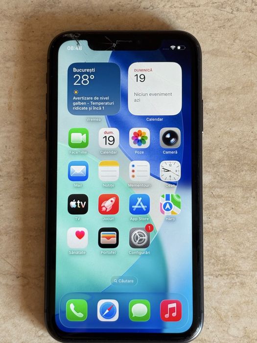 iPhone 11 Black 64 GB - 1.100 lei negociabil
