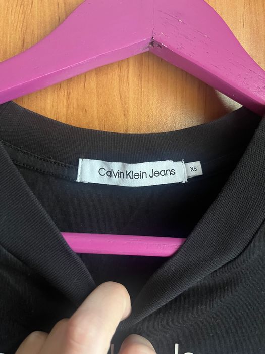 Черна тениска Calvin Klein - XS