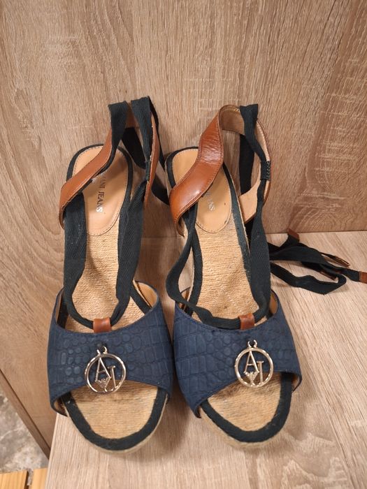 Сандали на платформа Armani Jeans