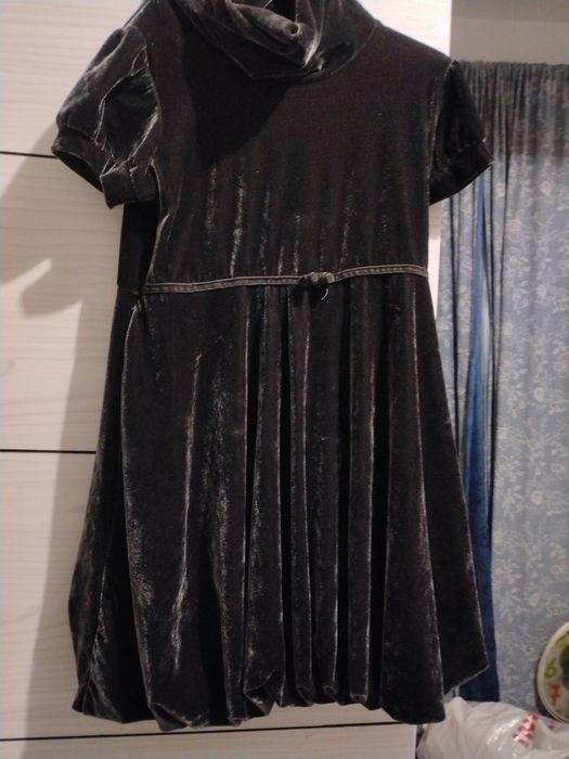 Rochie catifea gri stil balon noua neimbracata