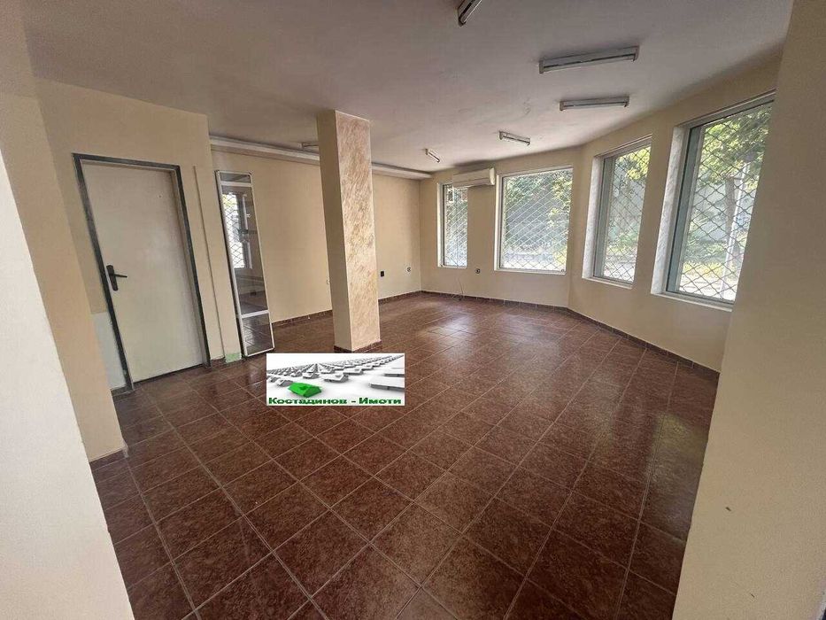 Дава се под наем Магазин в Пловдив, Каменица 1 - 35 кв.м за 408 € - Снимка #3