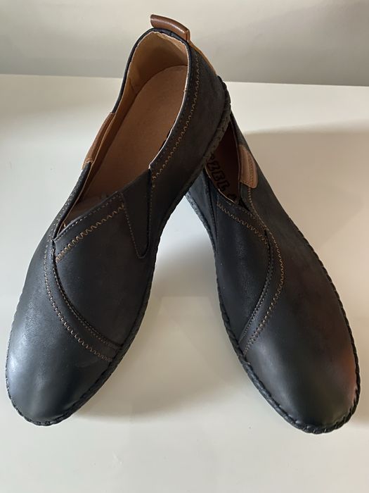 Чисто нови кожени обувки