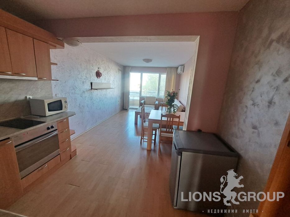 2-стаен в Варна, област-м-т Ален Мак площ 67 цена 400