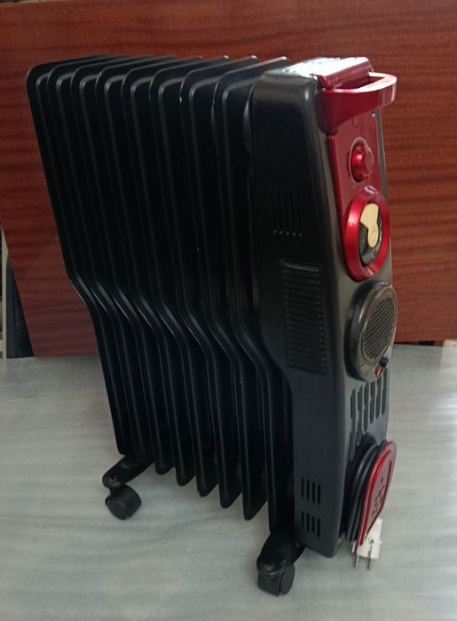 Обогреватель масляный.Состояние и греет отлично.