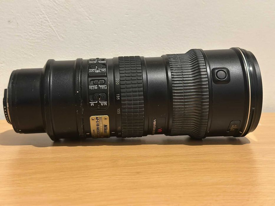 Obiectiv Nikon 70-200mm f/2.8 VR I