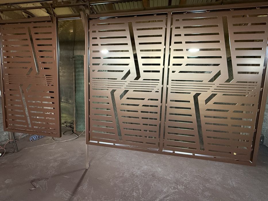 Porti, Gard, Balustrade decupate, jaluzele,sablate,electrostati