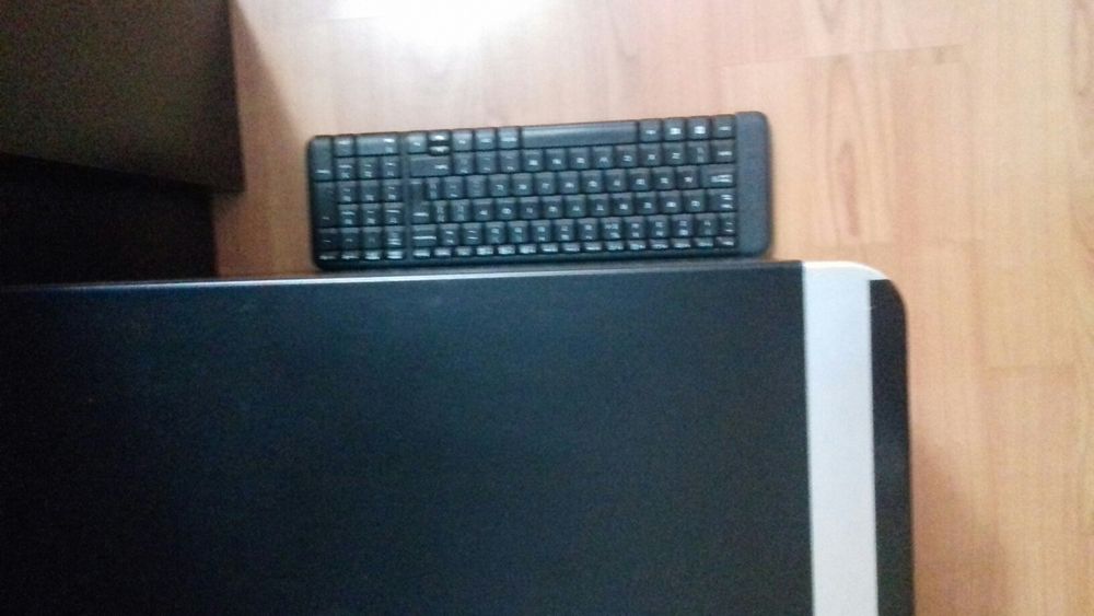 Vând PC pentru piese