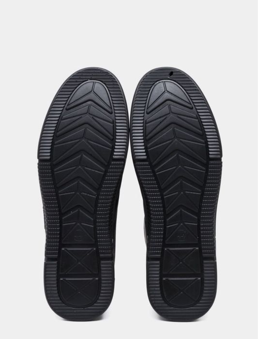 Oyoq kiym obuf krasofka