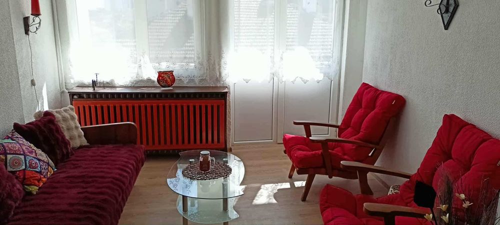 Дава се под наем Двустаен апартамент в София, Център - 63 кв.м за 474.3 € - Снимка #2