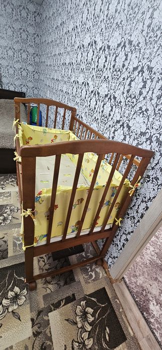 Продам детскую  кроватку