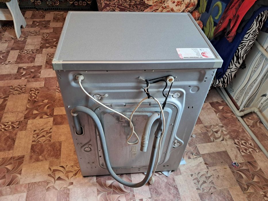 Стиральная машина LG - автомат.