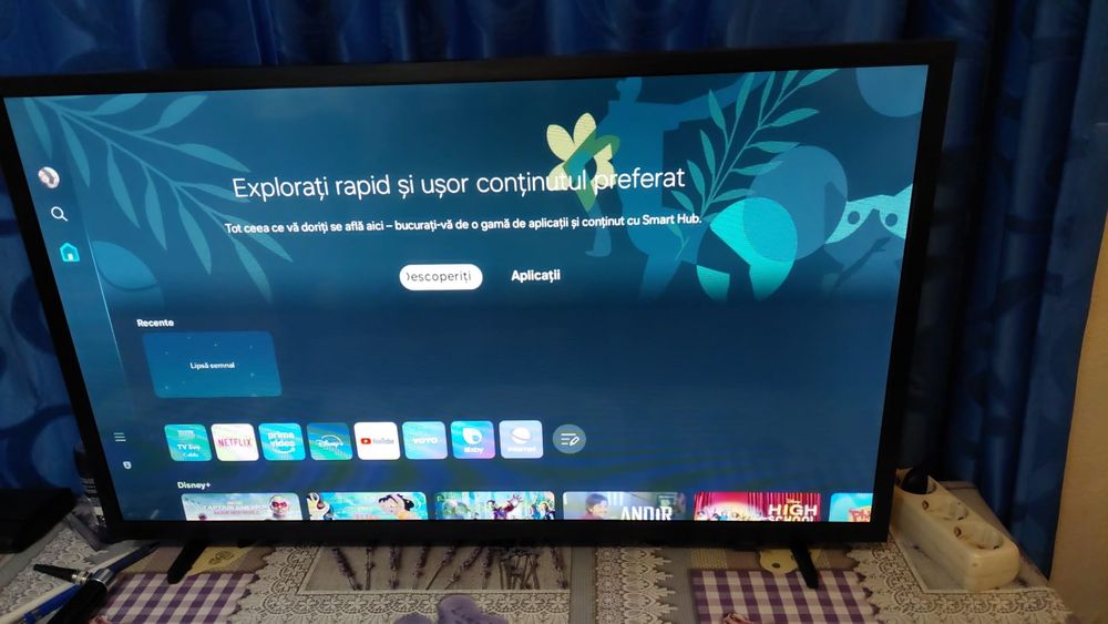 TV Samsung H5000 32″ Smart, HD, ca nou, foarte puțin folosit