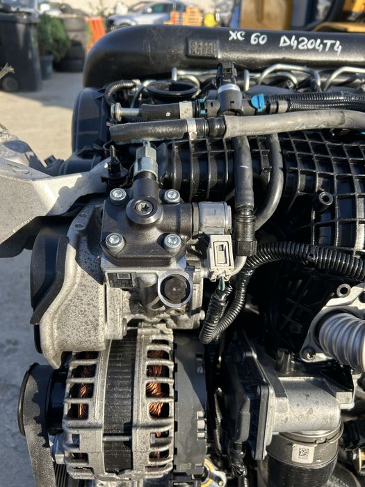 Pompă  injecție motorină, injectoare , rampă injectoare Volvo Xc 60 2017
