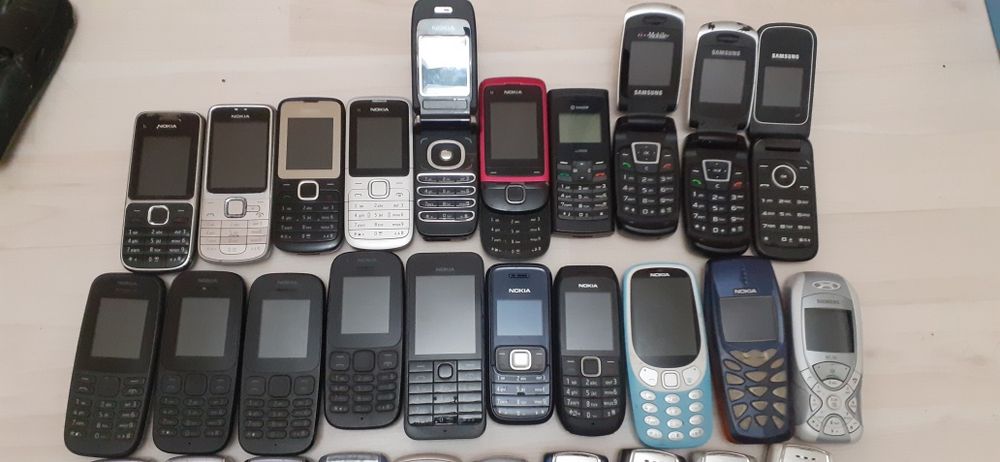 Nokia cu taste functionale