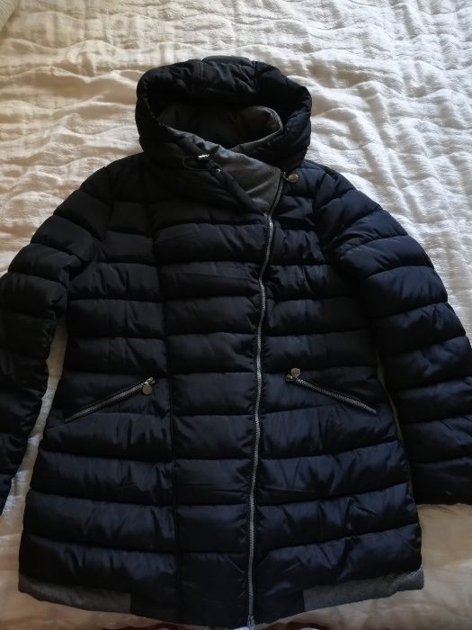 Продавам чисто ново зимно яке