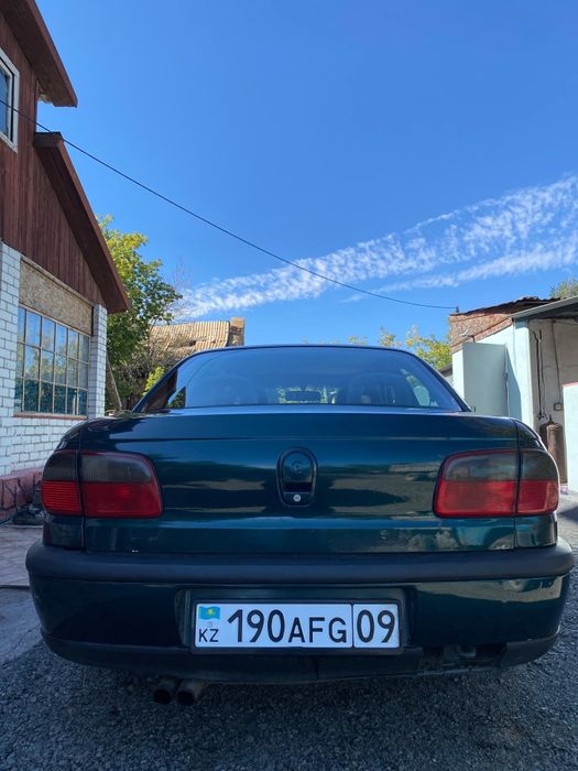 Opel Omega B 2.5
