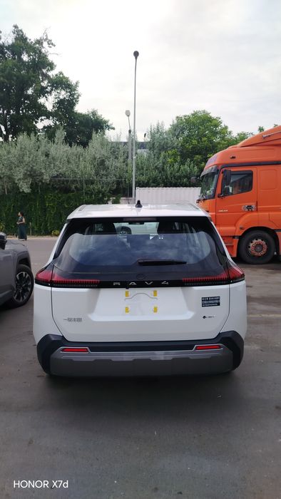Toyota rav4 gibrid