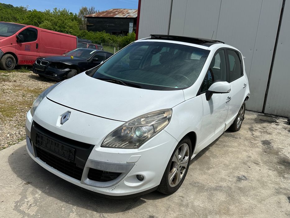 Dezmembrez Renault Scenic 3 1.9 dci Manual 2009 2010 2011 2012 2013 2014 xenon trapa