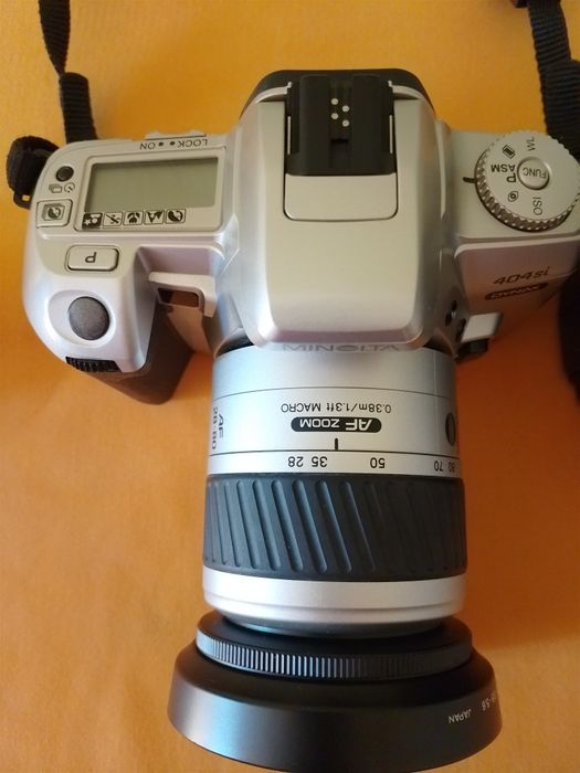 Продавам фотоапарат(лентов)