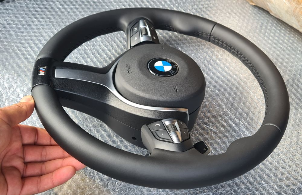 Volan bmw f01 f10 f06 original vibrații distronic