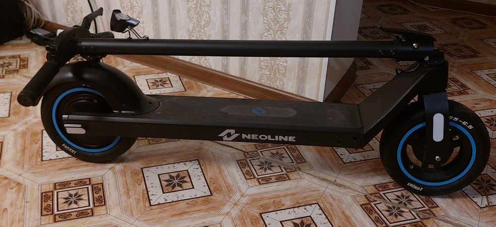 Продам Электро Самокат состояние нового.
