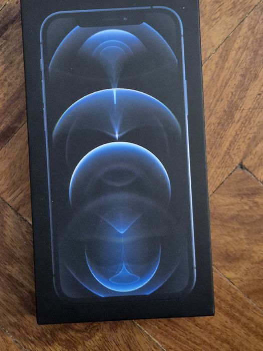 Iphone 12 pro в отличном состоянии