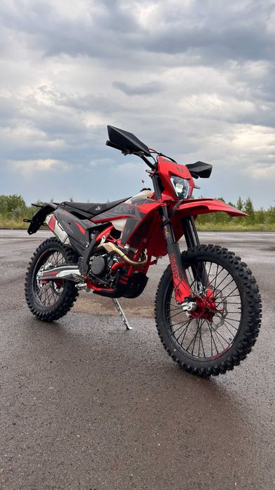 ULAR YB300-S8 Орал