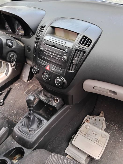 Kia Ceed 1.4 , Киа Сийд бензин На Части !!!