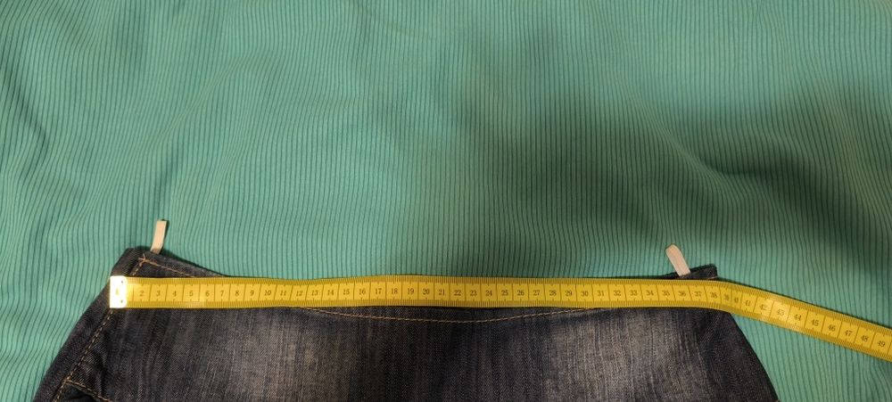 Дънкова пола Benetton, размер М-Л