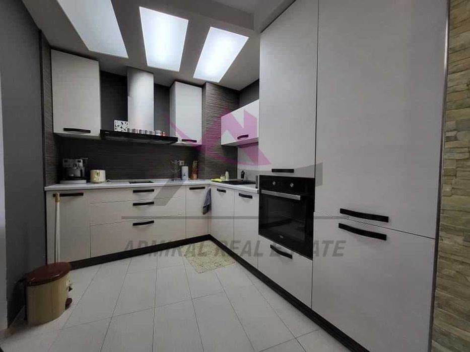 Дава се под наем Двустаен апартамент в Варна, м-т Евксиноград - 65 кв.м за 498.27 € - Снимка #2