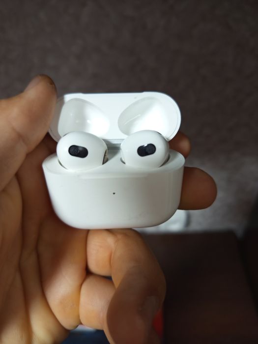 Продам AirPods Pro. Состояние отличное!