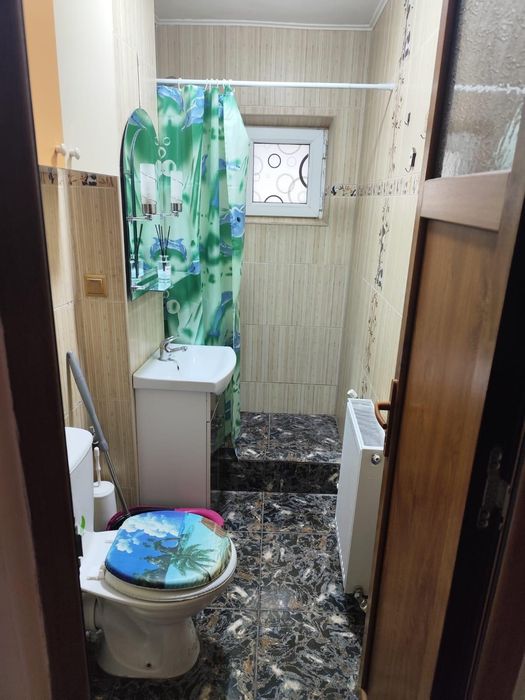 Închiriez garsonieră