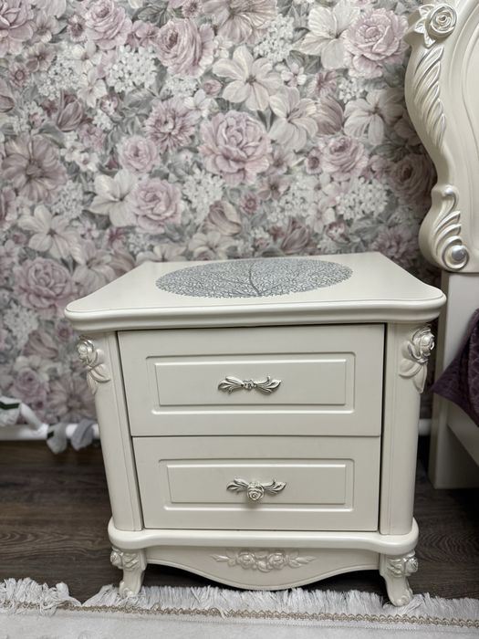 Продам спальный гарнитур , БЕЗ МАТРАСА