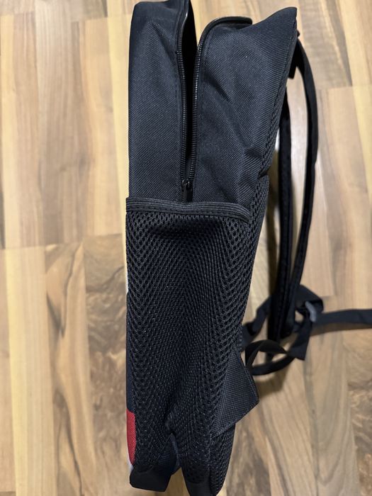 Ghiozdan de vanzare!