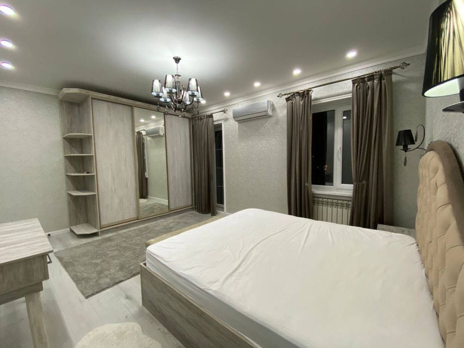 Мирабадский район