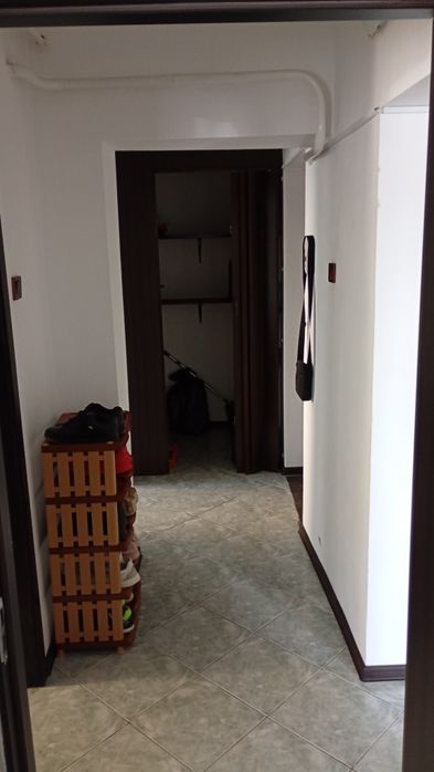 Vând ap 3 camere parter