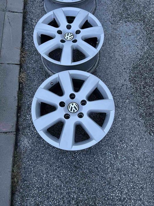 Гуми  NOKIAN 235/65/17 Джанти 5*130