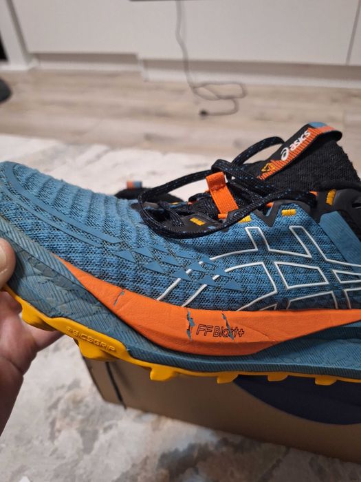 Asics Trabuco 13 - trail маратонски за планинско бягане 41.5-42 размер