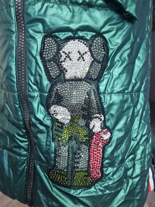 Продам куртку для девочки демисезонную