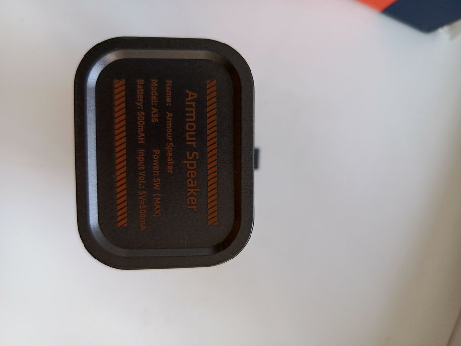 Продам портативную колонку